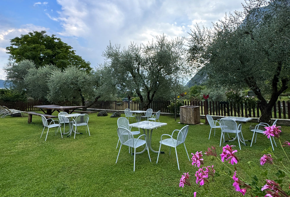 Agritur Girardelli a Riva del Garda | Camere e Ristorante