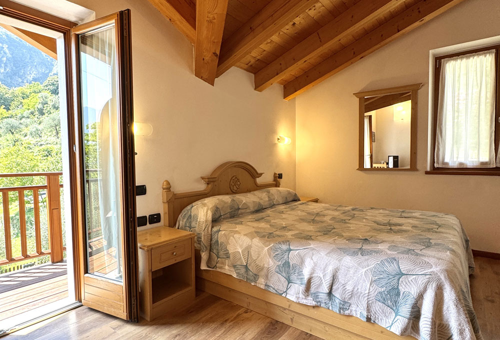 Agritur Girardelli a Riva del Garda | Camere e Ristorante
