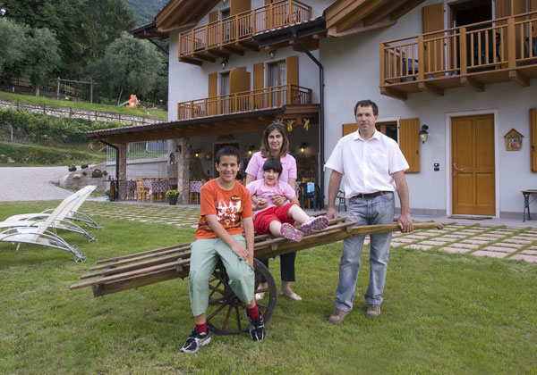 Famiglia Girardelli all'Agritur Girardelli a Riva del Garda