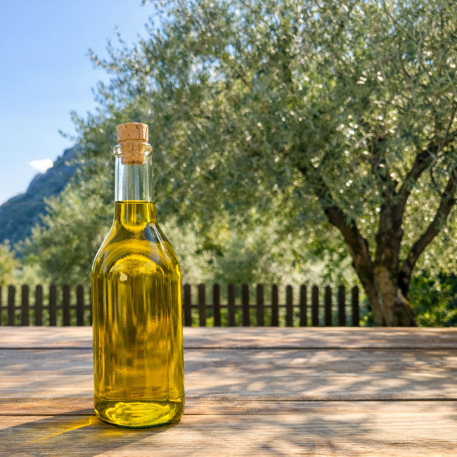 Bottiglia di olio extravergine d'oliva dell'Agritur Girardelli